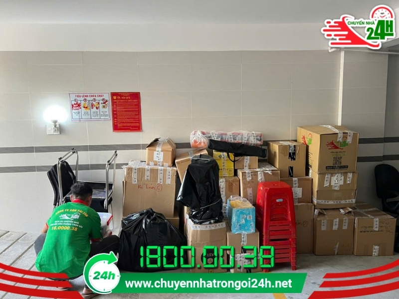 Đóng gói đồ đạc chuyển trọ