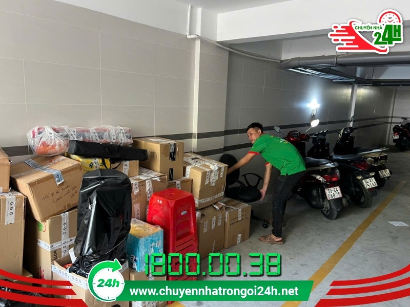 Đồ đạc được bao bọc kỹ trước khi vận chuyển