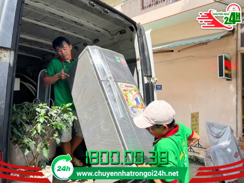 Đóng gói và vận chuyển đồ dùng, vật dụng đạt chuẩn an toàn
