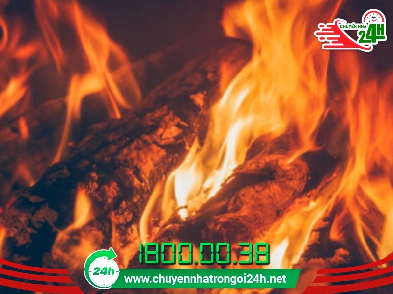 Bếp lửa - mang lại ấm áp và may mắn