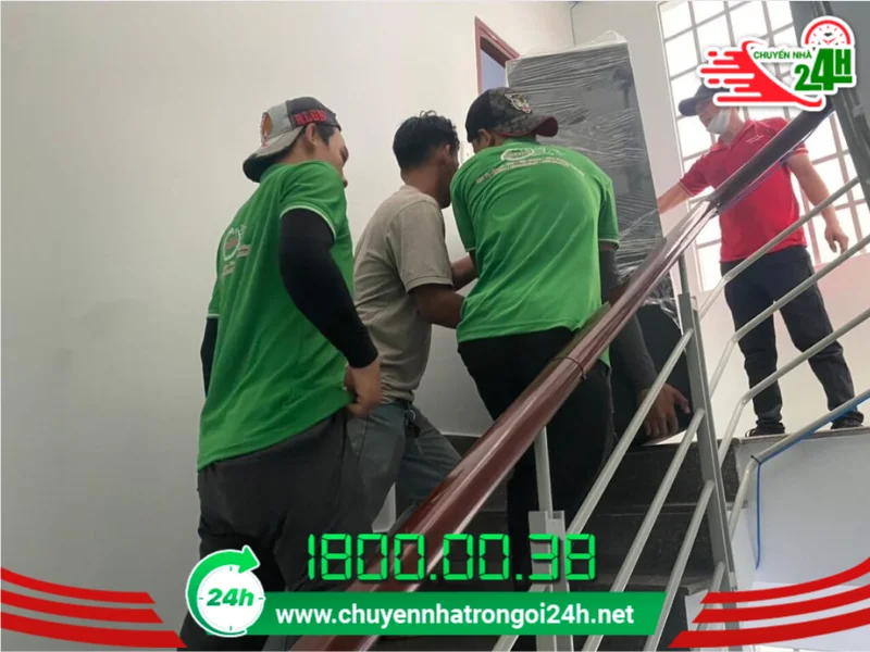 Chuyển nhà trọn gói 24h cung cấp dịch vụ vận chuyển két sắt an toàn, hiệu quả.