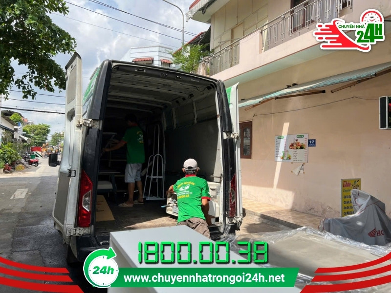 Xe tải thùng kín bảo vệ an toàn đồ đạc