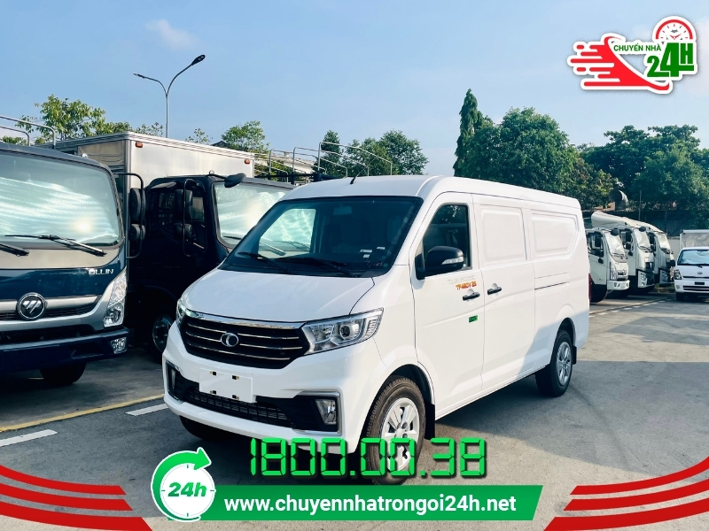 Xe tải Van thùng kín giúp bảo vệ hàng hóa tối ưu