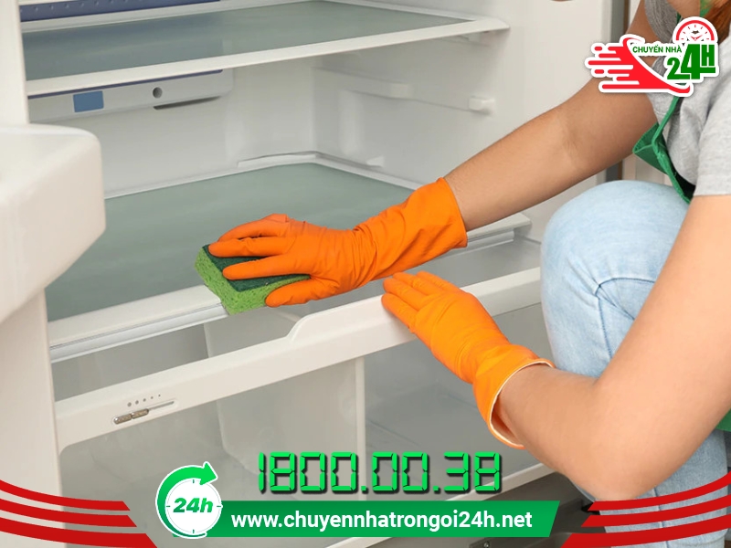 Vệ sinh sạch sẽ tủ lạnh