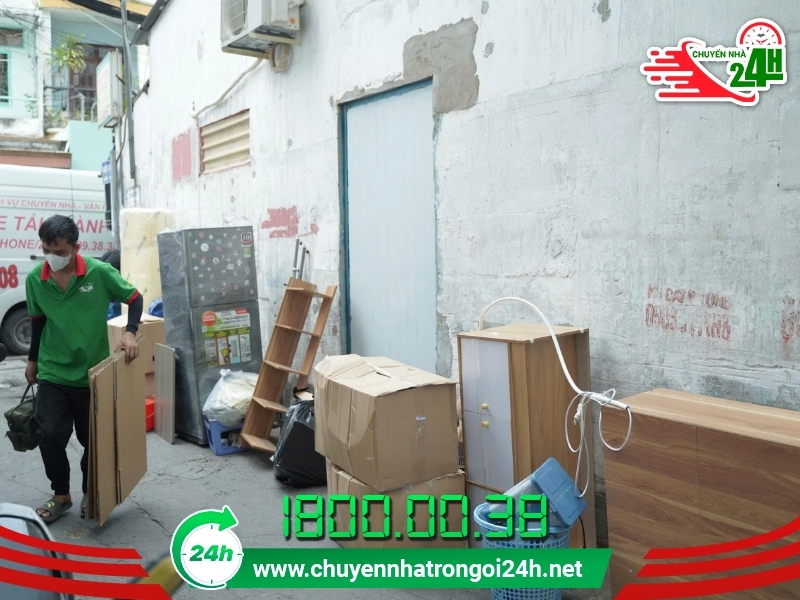 Nhà trọ sinh viên với nhiều đồ đạc