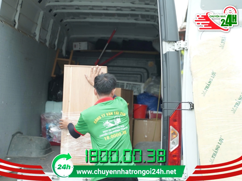 Thuê xe tải chuyển nhà về quê