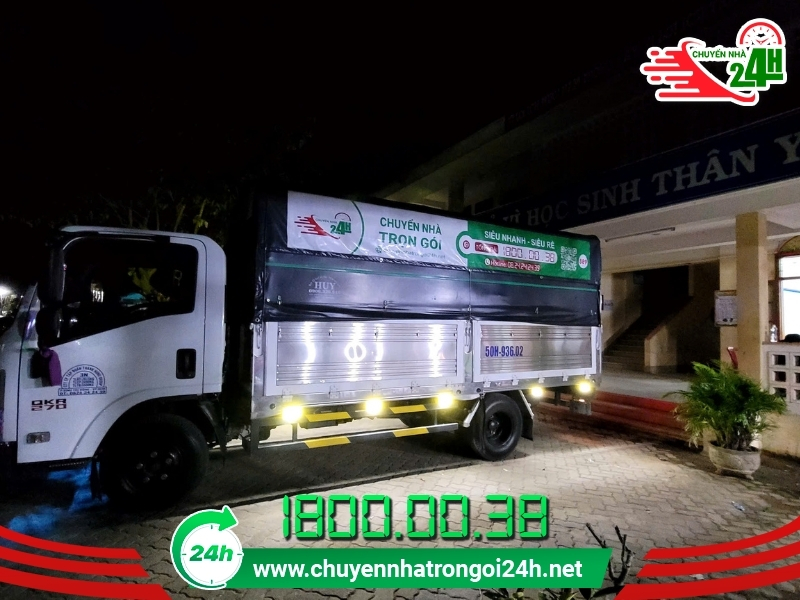 Chuyến xe từ Chuyển Nhà Trọn Gói 24H gửi yêu thương đến trẻ em vùng lũ Tây Hòa