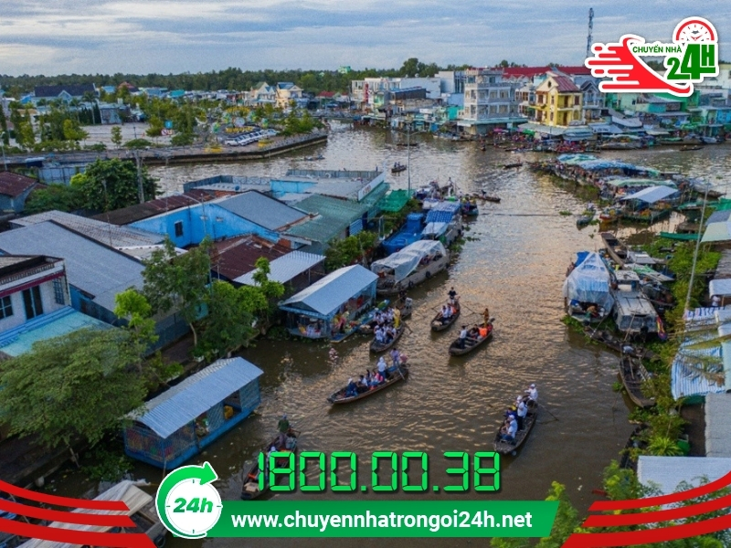 Sông ngòi và kênh rạch chằng chịt gây khó khăn cho quá trình chuyển nhà Cần Thơ