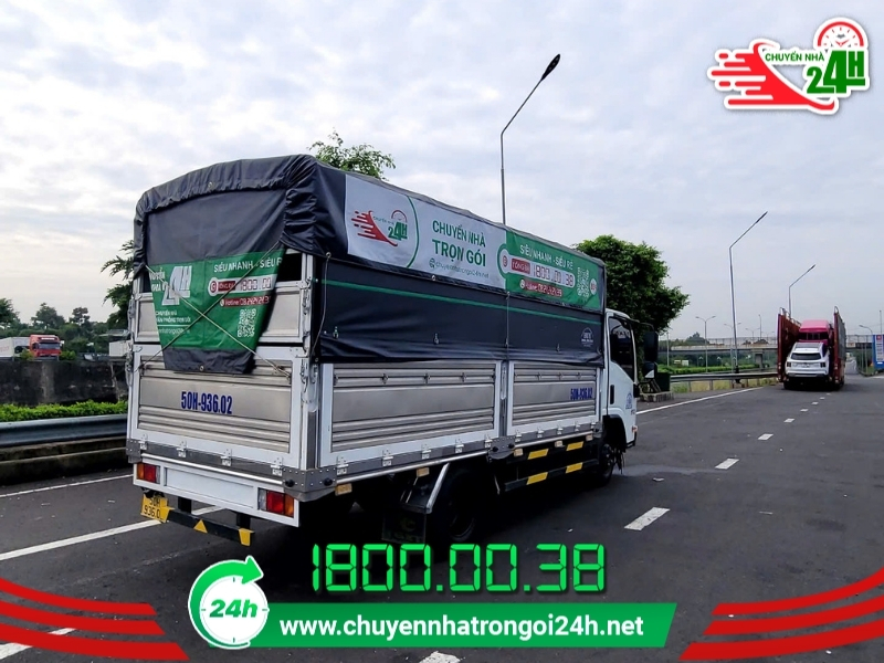 Xe tải đời mới phục vụ chuyển nhà An Giang