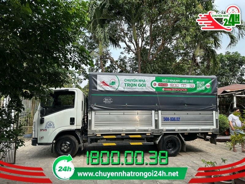 Xe tải phục vụ chuyển nhà biệt thự vườn
