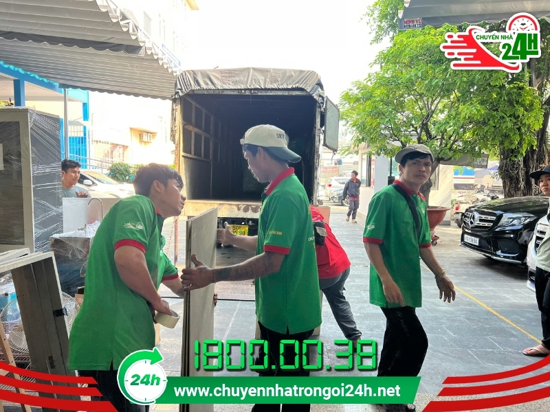Dịch vụ chuyển trọ chuyên nghiệp tại Phú Thọ Hòa của Chuyển Nhà Trọn Gói 24H có gì khác biệt?