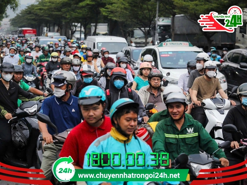 Kẹt xe trên nhiều tuyến đường tại phường An Nhơn