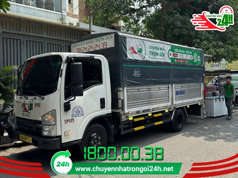 Xe tải thùng kín phục vụ chuyển trọ phường Phú Thạnh
